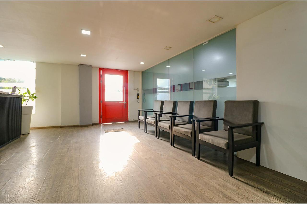 Fabhotel The Chaitanyas Rohini Sec 18 Delhi  Buitenkant foto