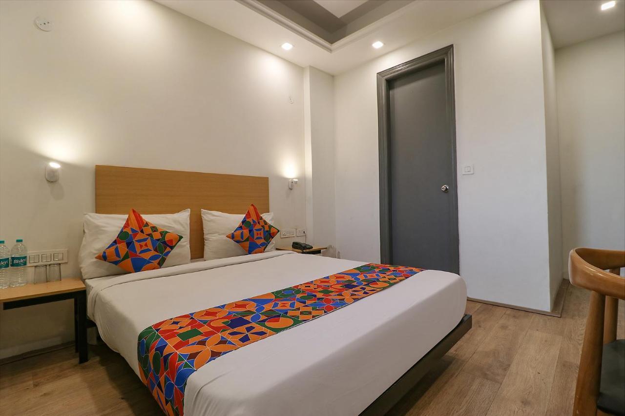 Fabhotel The Chaitanyas Rohini Sec 18 Delhi  Buitenkant foto