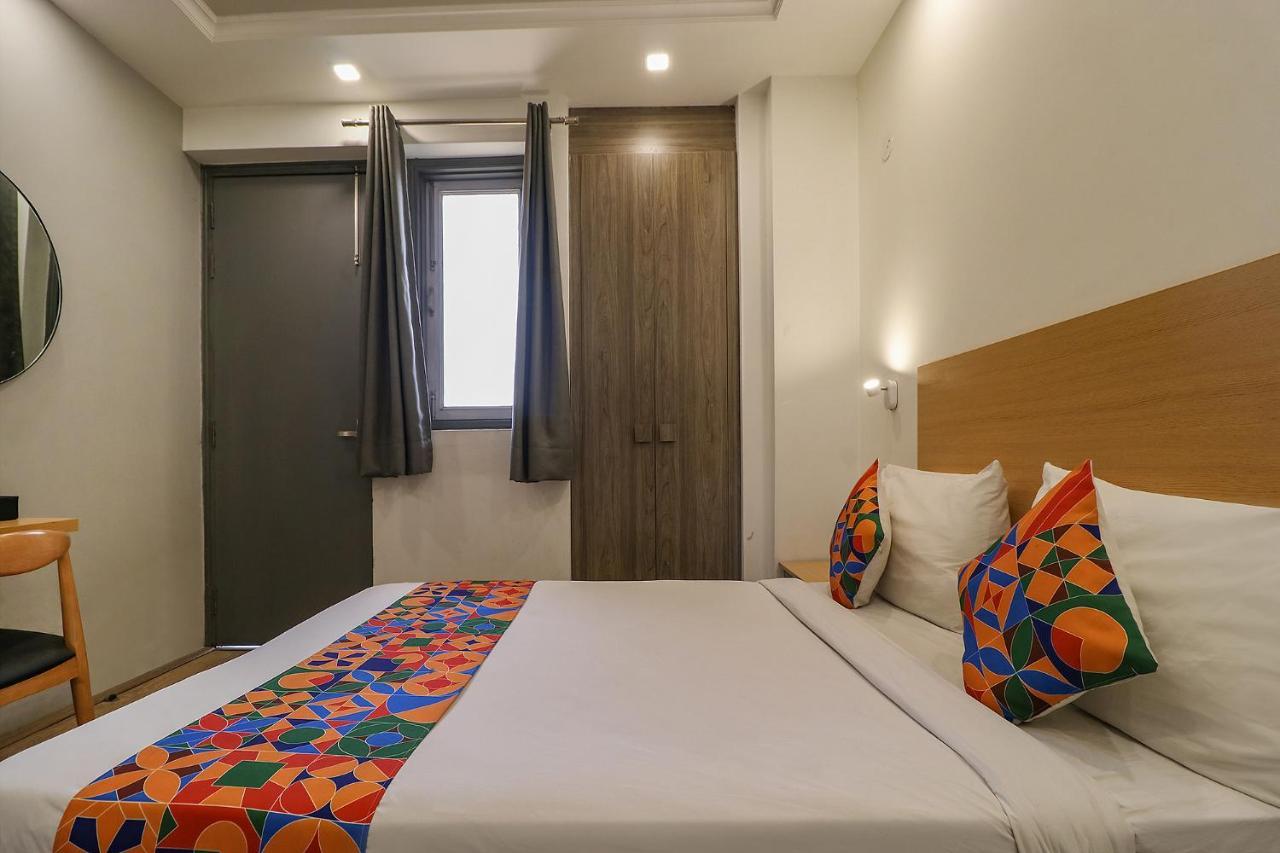 Fabhotel The Chaitanyas Rohini Sec 18 Delhi  Buitenkant foto
